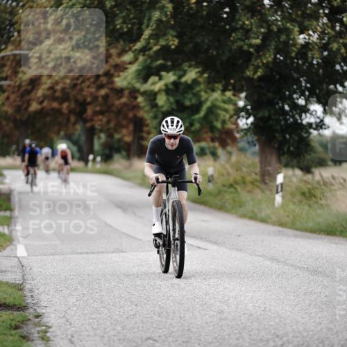 30.08.2026 - Elbe Triathlon Hamburg Michael Burmester http://msf.ph/oto/10074293 30.08.2026 10:46:26 Radfahren 1057, 1080, 1114, 1132, 1169, 1320 meine-sportfotos.de