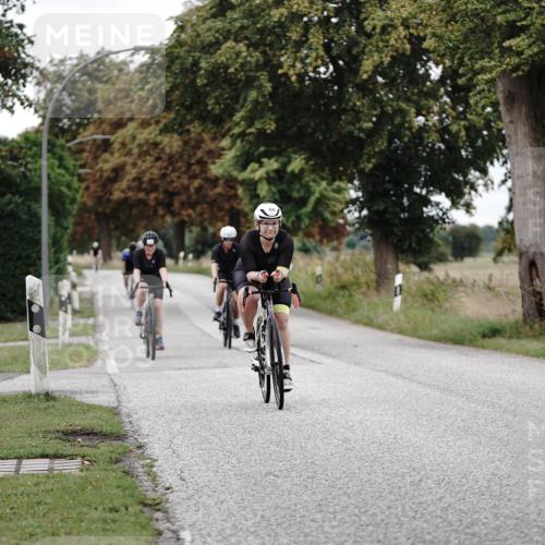 30.08.2026 - Elbe Triathlon Hamburg Michael Burmester http://msf.ph/oto/10074310 30.08.2026 10:46:45 Radfahren 797, 838, 925, 1058, 1154, 1227 meine-sportfotos.de