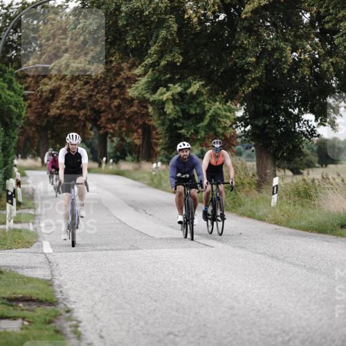 30.08.2026 - Elbe Triathlon Hamburg Michael Burmester http://msf.ph/oto/10074344 30.08.2026 10:47:07 Radfahren 518, 859, 906, 923, 980, 997 meine-sportfotos.de