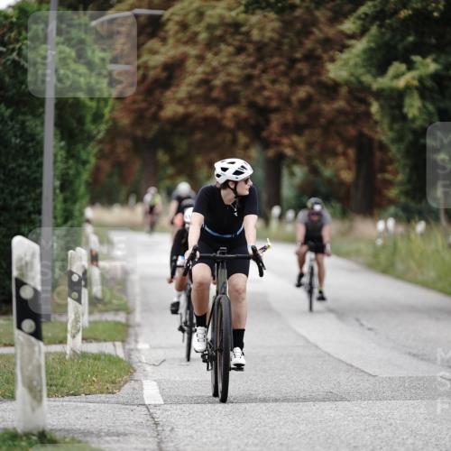 30.08.2026 - Elbe Triathlon Hamburg Michael Burmester http://msf.ph/oto/10074362 30.08.2026 10:47:25 Radfahren 840, 854, 865, 939, 1040, 1111 meine-sportfotos.de