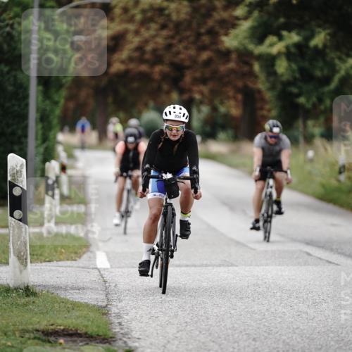 30.08.2026 - Elbe Triathlon Hamburg Michael Burmester http://msf.ph/oto/10074368 30.08.2026 10:47:27 Radfahren 854, 865, 939, 1040, 1111 meine-sportfotos.de