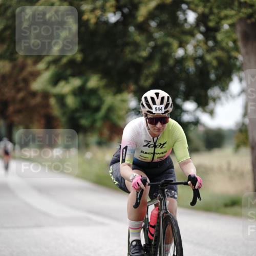 30.08.2026 - Elbe Triathlon Hamburg Michael Burmester http://msf.ph/oto/10074389 30.08.2026 10:47:37 Radfahren 944, 983, 1027, 1120, 1207 meine-sportfotos.de