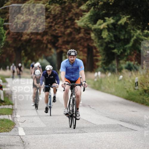 30.08.2026 - Elbe Triathlon Hamburg Michael Burmester http://msf.ph/oto/10074391 30.08.2026 10:47:39 Radfahren 944, 983, 1027, 1120, 1207 meine-sportfotos.de