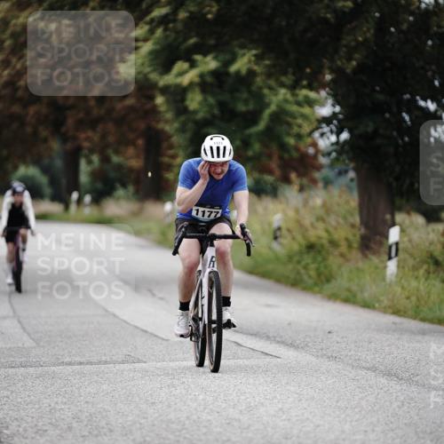 30.08.2026 - Elbe Triathlon Hamburg Michael Burmester http://msf.ph/oto/10074513 30.08.2026 10:49:01 Radfahren 907, 1056, 1135, 1177 meine-sportfotos.de