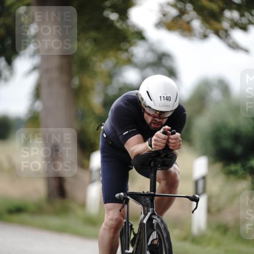 30.08.2026 - Elbe Triathlon Hamburg Michael Burmester http://msf.ph/oto/10074557 30.08.2026 10:49:37 Radfahren 1140 meine-sportfotos.de