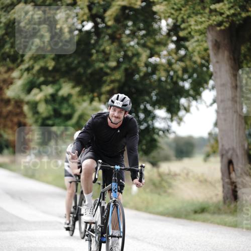 30.08.2026 - Elbe Triathlon Hamburg Michael Burmester http://msf.ph/oto/10074561 30.08.2026 10:50:11 Radfahren 932, 1006, 1017, 1145, 1295 meine-sportfotos.de