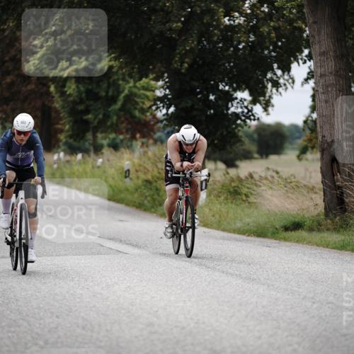 30.08.2026 - Elbe Triathlon Hamburg Michael Burmester http://msf.ph/oto/10074585 30.08.2026 10:50:25 Radfahren 803, 897, 1044, 1204, 1346 meine-sportfotos.de