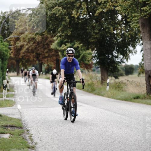 30.08.2026 - Elbe Triathlon Hamburg Michael Burmester http://msf.ph/oto/10074598 30.08.2026 10:50:31 Radfahren 897, 999, 1044, 1069, 1255, 1269, 1319 meine-sportfotos.de
