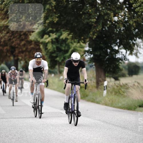 30.08.2026 - Elbe Triathlon Hamburg Michael Burmester http://msf.ph/oto/10074604 30.08.2026 10:50:33 Radfahren 999, 1044, 1069, 1255, 1266, 1269, 1319 meine-sportfotos.de