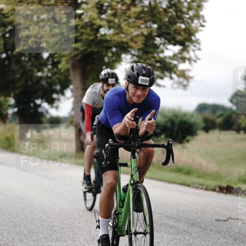 30.08.2026 - Elbe Triathlon Hamburg Michael Burmester http://msf.ph/oto/10074634 30.08.2026 10:51:02 Radfahren 1009, 1025, 1071, 1100, 1298, 1303, 1341 meine-sportfotos.de