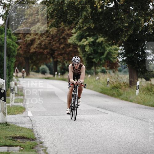 30.08.2026 - Elbe Triathlon Hamburg Michael Burmester http://msf.ph/oto/10074679 30.08.2026 10:51:26 Radfahren 1113, 1272, 1277 meine-sportfotos.de
