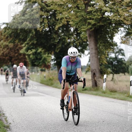 30.08.2026 - Elbe Triathlon Hamburg Michael Burmester http://msf.ph/oto/10074738 30.08.2026 10:52:13 Radfahren 947, 1242, 1258, 1278, 1287, 1310, 1311, 1325 meine-sportfotos.de