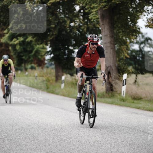 30.08.2026 - Elbe Triathlon Hamburg Michael Burmester http://msf.ph/oto/10074763 30.08.2026 10:52:28 Radfahren 1068, 1110, 1268, 1300 meine-sportfotos.de