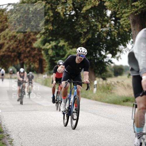 30.08.2026 - Elbe Triathlon Hamburg Michael Burmester http://msf.ph/oto/10074811 30.08.2026 10:53:15 Radfahren 455, 893, 1092, 1225, 1245, 1345 meine-sportfotos.de