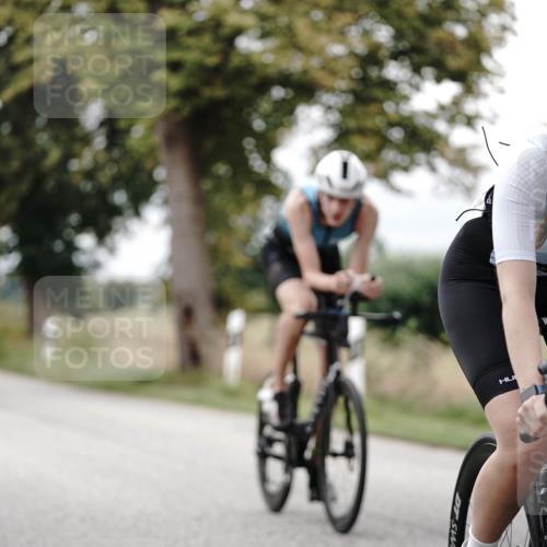 30.08.2026 - Elbe Triathlon Hamburg Michael Burmester http://msf.ph/oto/10074827 30.08.2026 10:53:24 Radfahren 893, 962, 998, 1073, 1210, 1306, 1442 meine-sportfotos.de