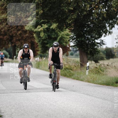 30.08.2026 - Elbe Triathlon Hamburg Michael Burmester http://msf.ph/oto/10074913 30.08.2026 10:55:06 Radfahren 978, 1095, 1181, 1219, 1292, 1350 meine-sportfotos.de