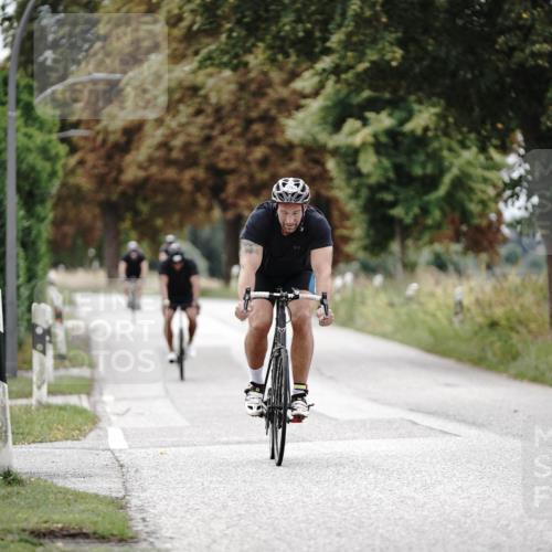 30.08.2026 - Elbe Triathlon Hamburg Michael Burmester http://msf.ph/oto/10074930 30.08.2026 10:55:20 Radfahren 1016, 1166, 1270, 1288 meine-sportfotos.de