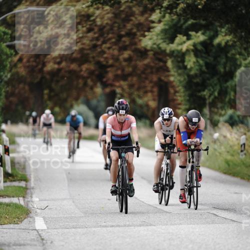 30.08.2026 - Elbe Triathlon Hamburg Michael Burmester http://msf.ph/oto/10074961 30.08.2026 10:55:49 Radfahren 975, 1206, 1252, 1422, 1441 meine-sportfotos.de