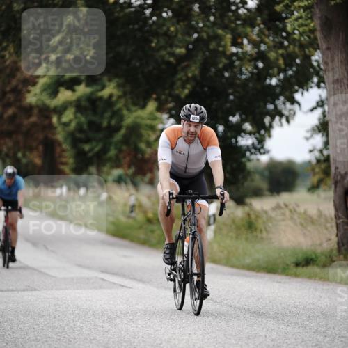30.08.2026 - Elbe Triathlon Hamburg Michael Burmester http://msf.ph/oto/10074970 30.08.2026 10:55:53 Radfahren 975, 1138, 1206, 1252, 1422, 1441 meine-sportfotos.de