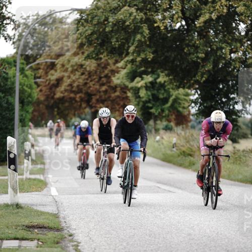 30.08.2026 - Elbe Triathlon Hamburg Michael Burmester http://msf.ph/oto/10074986 30.08.2026 10:56:48 Radfahren 974, 1026, 1126, 1191, 1193, 1276, 1304 meine-sportfotos.de