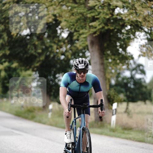 30.08.2026 - Elbe Triathlon Hamburg Michael Burmester http://msf.ph/oto/10074998 30.08.2026 10:56:54 Radfahren 942, 1026, 1193, 1281 meine-sportfotos.de