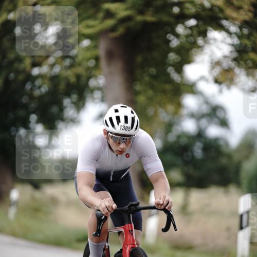 30.08.2026 - Elbe Triathlon Hamburg Michael Burmester http://msf.ph/oto/10075070 30.08.2026 10:58:01 Radfahren 1371, 1385, 1456 meine-sportfotos.de