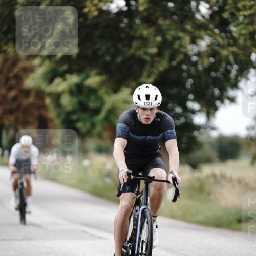 30.08.2026 - Elbe Triathlon Hamburg Michael Burmester http://msf.ph/oto/10075074 30.08.2026 10:58:06 Radfahren 1371, 1456 meine-sportfotos.de