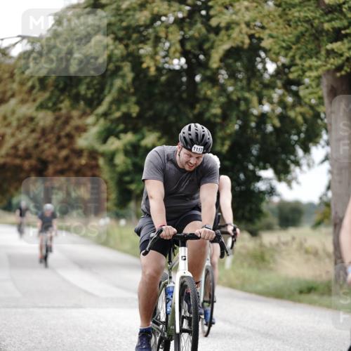 30.08.2026 - Elbe Triathlon Hamburg Michael Burmester http://msf.ph/oto/10075081 30.08.2026 10:58:19 Radfahren 1107, 1134, 1199, 1229 meine-sportfotos.de