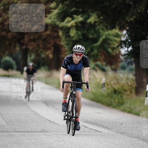 30.08.2026 - Elbe Triathlon Hamburg Michael Burmester http://msf.ph/oto/10075085 30.08.2026 10:58:22 Radfahren 1107, 1134, 1199, 1229 meine-sportfotos.de