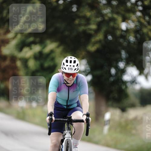 30.08.2026 - Elbe Triathlon Hamburg Michael Burmester http://msf.ph/oto/10075096 30.08.2026 10:58:41 Radfahren 915, 1051, 1434 meine-sportfotos.de