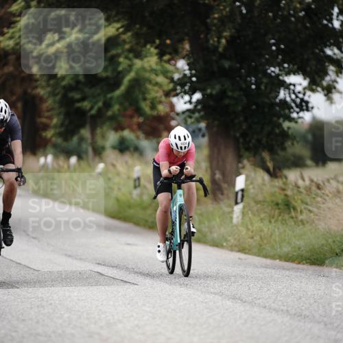 30.08.2026 - Elbe Triathlon Hamburg Michael Burmester http://msf.ph/oto/10075098 30.08.2026 10:58:47 Radfahren 1051, 1434 meine-sportfotos.de