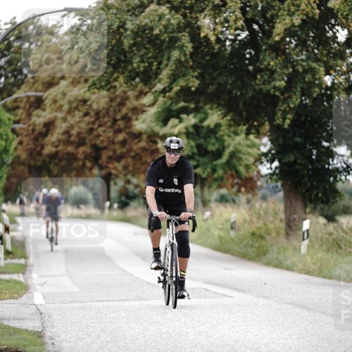 30.08.2026 - Elbe Triathlon Hamburg Michael Burmester http://msf.ph/oto/10075103 30.08.2026 10:59:05 Radfahren 1203, 1301 meine-sportfotos.de