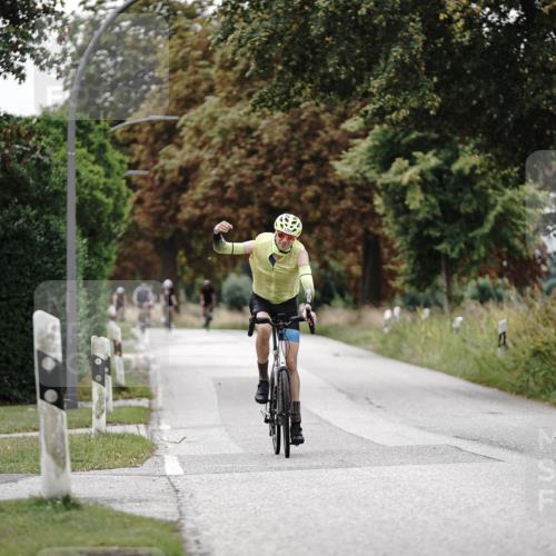 30.08.2026 - Elbe Triathlon Hamburg Michael Burmester http://msf.ph/oto/10075122 30.08.2026 10:59:23 Radfahren 1291 meine-sportfotos.de