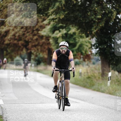 30.08.2026 - Elbe Triathlon Hamburg Michael Burmester http://msf.ph/oto/10075142 30.08.2026 10:59:39 Radfahren 1050, 1180 meine-sportfotos.de