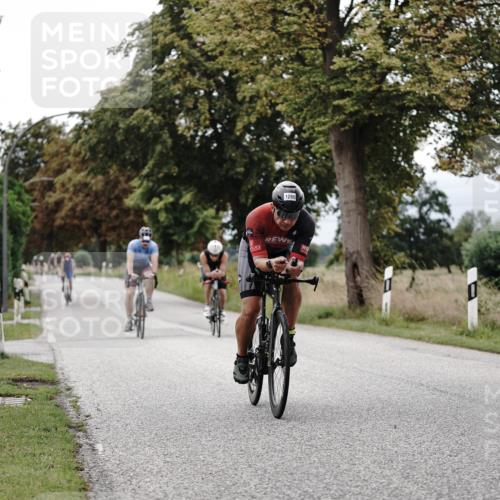 30.08.2026 - Elbe Triathlon Hamburg Michael Burmester http://msf.ph/oto/10075183 30.08.2026 11:00:10 Radfahren 992, 1153, 1214, 1280, 1320, 1445 meine-sportfotos.de