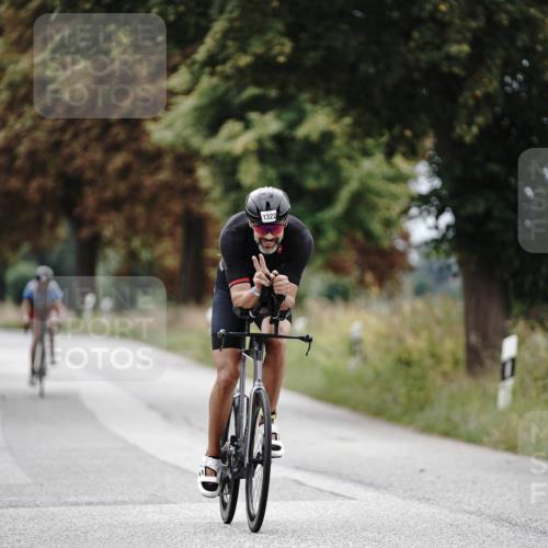 30.08.2026 - Elbe Triathlon Hamburg Michael Burmester http://msf.ph/oto/10075210 30.08.2026 11:00:29 Radfahren 1322, 1379, 1455 meine-sportfotos.de
