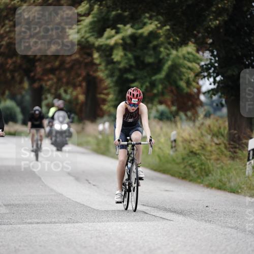 30.08.2026 - Elbe Triathlon Hamburg Michael Burmester http://msf.ph/oto/10075234 30.08.2026 11:00:58 Radfahren 1011, 1149, 1426 meine-sportfotos.de