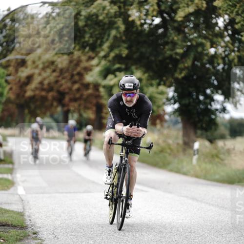 30.08.2026 - Elbe Triathlon Hamburg Michael Burmester http://msf.ph/oto/10075298 30.08.2026 11:02:31 Radfahren 1213, 1289, 1308, 1376 meine-sportfotos.de