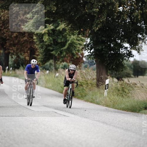 30.08.2026 - Elbe Triathlon Hamburg Michael Burmester http://msf.ph/oto/10075300 30.08.2026 11:02:33 Radfahren 1205, 1213, 1289, 1308, 1376 meine-sportfotos.de