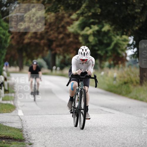 30.08.2026 - Elbe Triathlon Hamburg Michael Burmester http://msf.ph/oto/10075483 30.08.2026 11:05:22 Radfahren 1254, 1266, 1387, 1396 meine-sportfotos.de