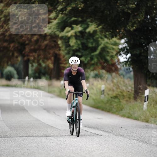 30.08.2026 - Elbe Triathlon Hamburg Michael Burmester http://msf.ph/oto/10075492 30.08.2026 11:05:27 Radfahren 1266, 1387 meine-sportfotos.de