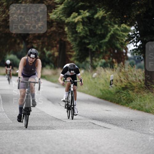 30.08.2026 - Elbe Triathlon Hamburg Michael Burmester http://msf.ph/oto/10075529 30.08.2026 11:06:02 Radfahren 1154, 1271, 1303, 1305, 1390, 1457 meine-sportfotos.de