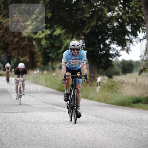 30.08.2026 - Elbe Triathlon Hamburg Michael Burmester http://msf.ph/oto/10075536 30.08.2026 11:06:07 Radfahren 896, 1303, 1305, 1390, 1442, 1457 meine-sportfotos.de