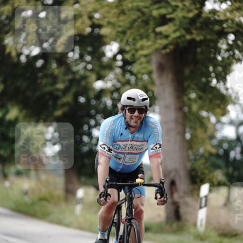 30.08.2026 - Elbe Triathlon Hamburg Michael Burmester http://msf.ph/oto/10075537 30.08.2026 11:06:08 Radfahren 896, 1303, 1305, 1390, 1442 meine-sportfotos.de