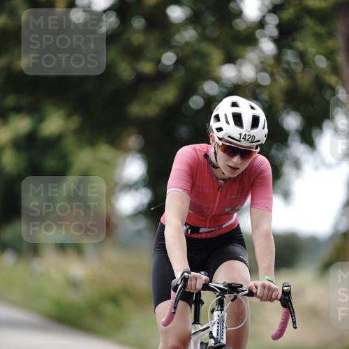 30.08.2026 - Elbe Triathlon Hamburg Michael Burmester http://msf.ph/oto/10075616 30.08.2026 11:07:05 Radfahren 1420 meine-sportfotos.de