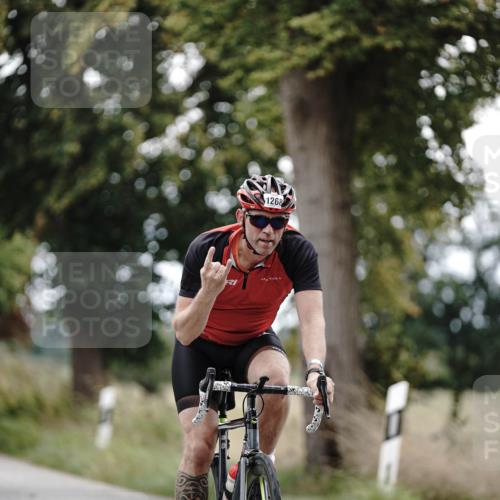 30.08.2026 - Elbe Triathlon Hamburg Michael Burmester http://msf.ph/oto/10075631 30.08.2026 11:07:18 Radfahren 1268, 1272, 1414 meine-sportfotos.de
