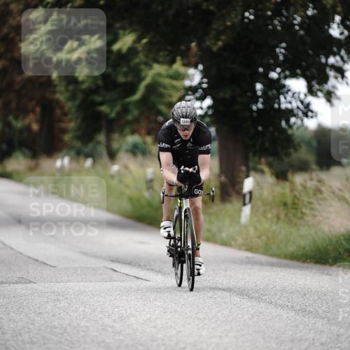 30.08.2026 - Elbe Triathlon Hamburg Michael Burmester http://msf.ph/oto/10075737 30.08.2026 11:08:33 Radfahren 1245 meine-sportfotos.de