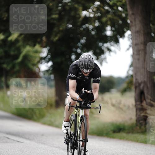 30.08.2026 - Elbe Triathlon Hamburg Michael Burmester http://msf.ph/oto/10075738 30.08.2026 11:08:34 Radfahren 1245, 1258, 1516 meine-sportfotos.de