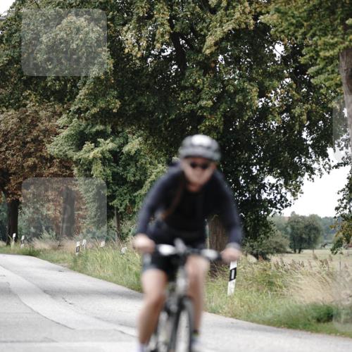 30.08.2026 - Elbe Triathlon Hamburg Michael Burmester http://msf.ph/oto/10075748 30.08.2026 11:08:44 Radfahren 906, 1258, 1516 meine-sportfotos.de