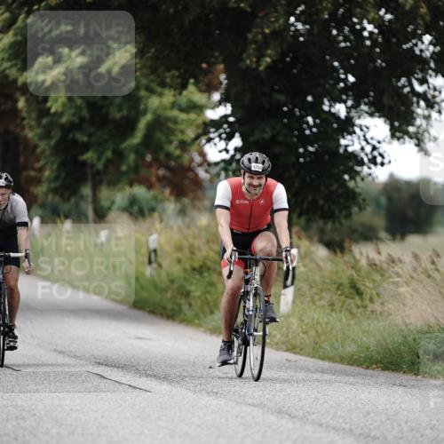 30.08.2026 - Elbe Triathlon Hamburg Michael Burmester http://msf.ph/oto/10075767 30.08.2026 11:09:07 Radfahren 1128, 1253, 1316 meine-sportfotos.de